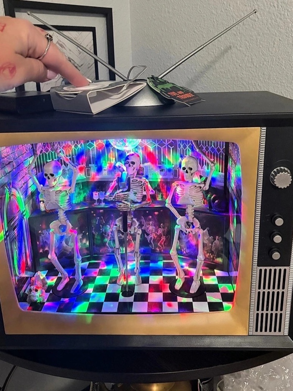 Fenguto Animated Musical Skeleton Disco Club TV Halloween Tiktok Viral Very Rare - Picture 2 of 7